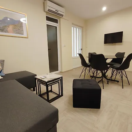 Gareta * Gradac (Split-Dalmatia)