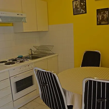 Gareta * Gradac (Split-Dalmatia)